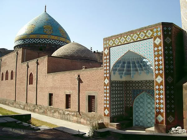 Loading... Blue_Mosque_Armenia.jpg